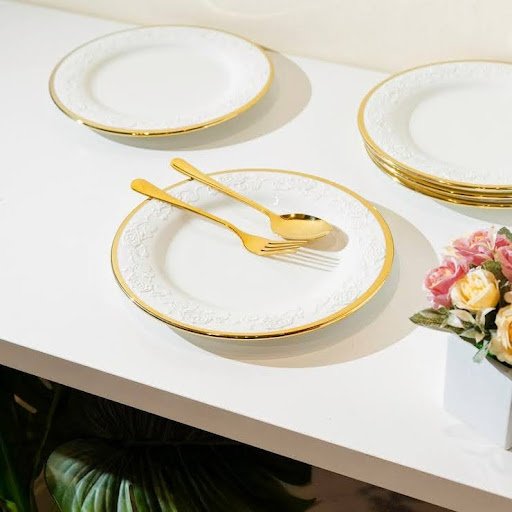 Dinnerware