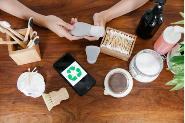 Sustainable eye care brand with eco-friendly packaging and products